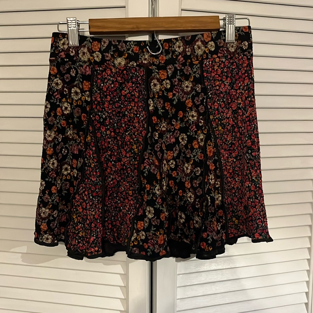Zara Mini skirt SZ medium